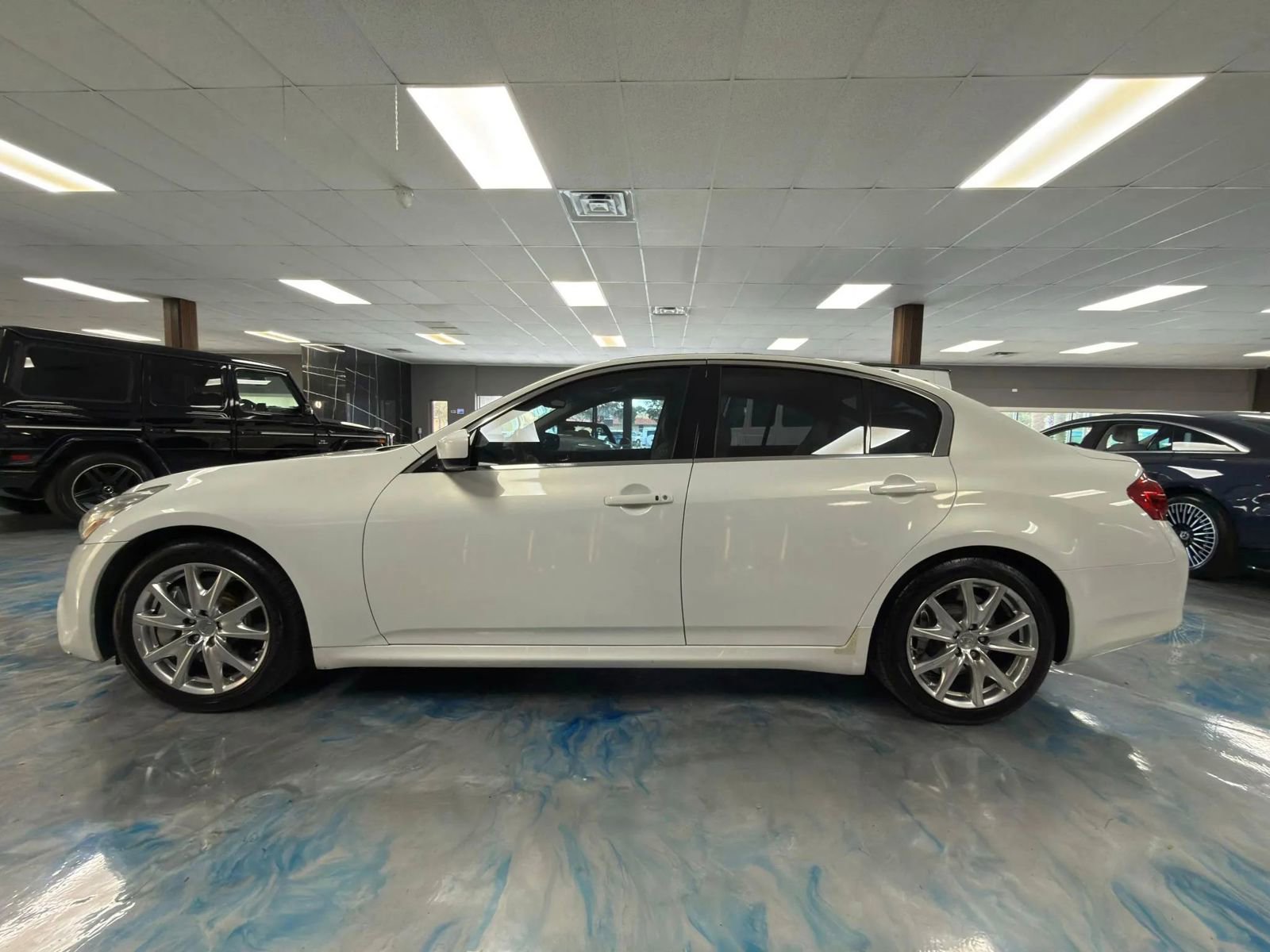 Used 2011 INFINITI G37 Journey w/ Sport Pkg - RWD image 30