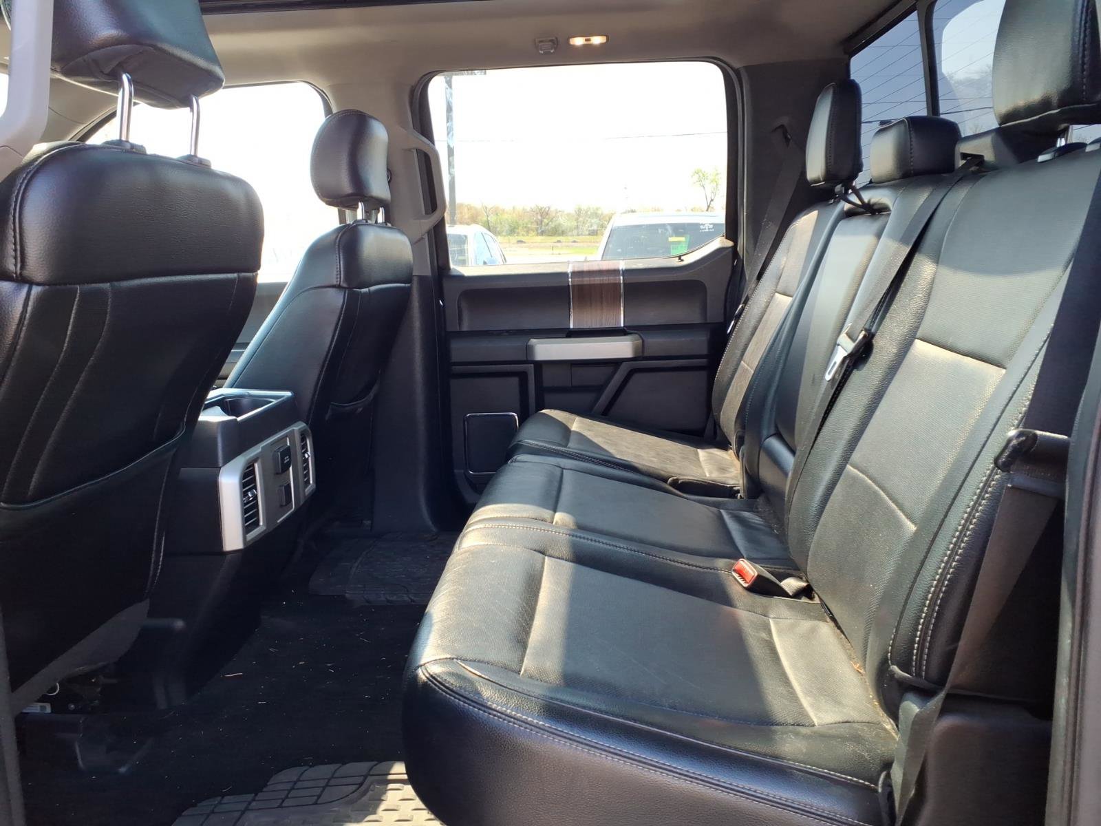 Used 2015 Ford F150 Lariat image 27