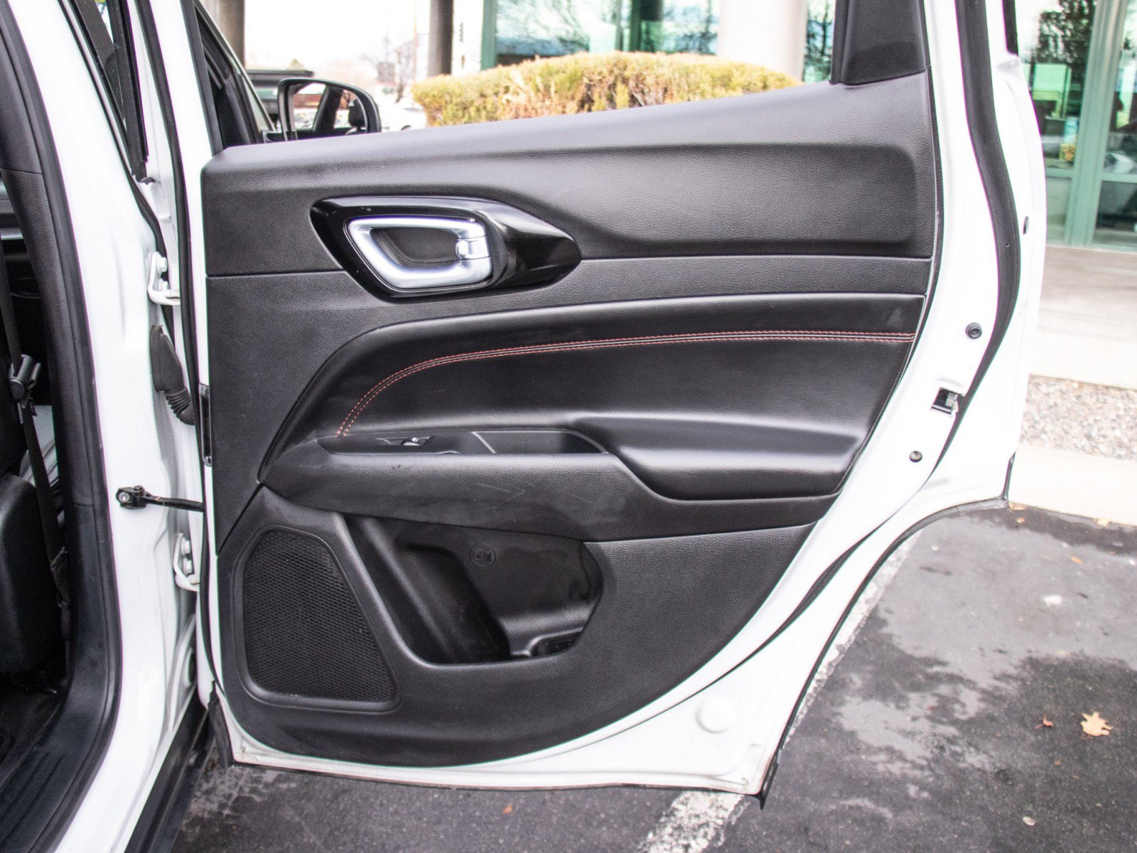 Used 2023 Jeep Compass Trailhawk image 24