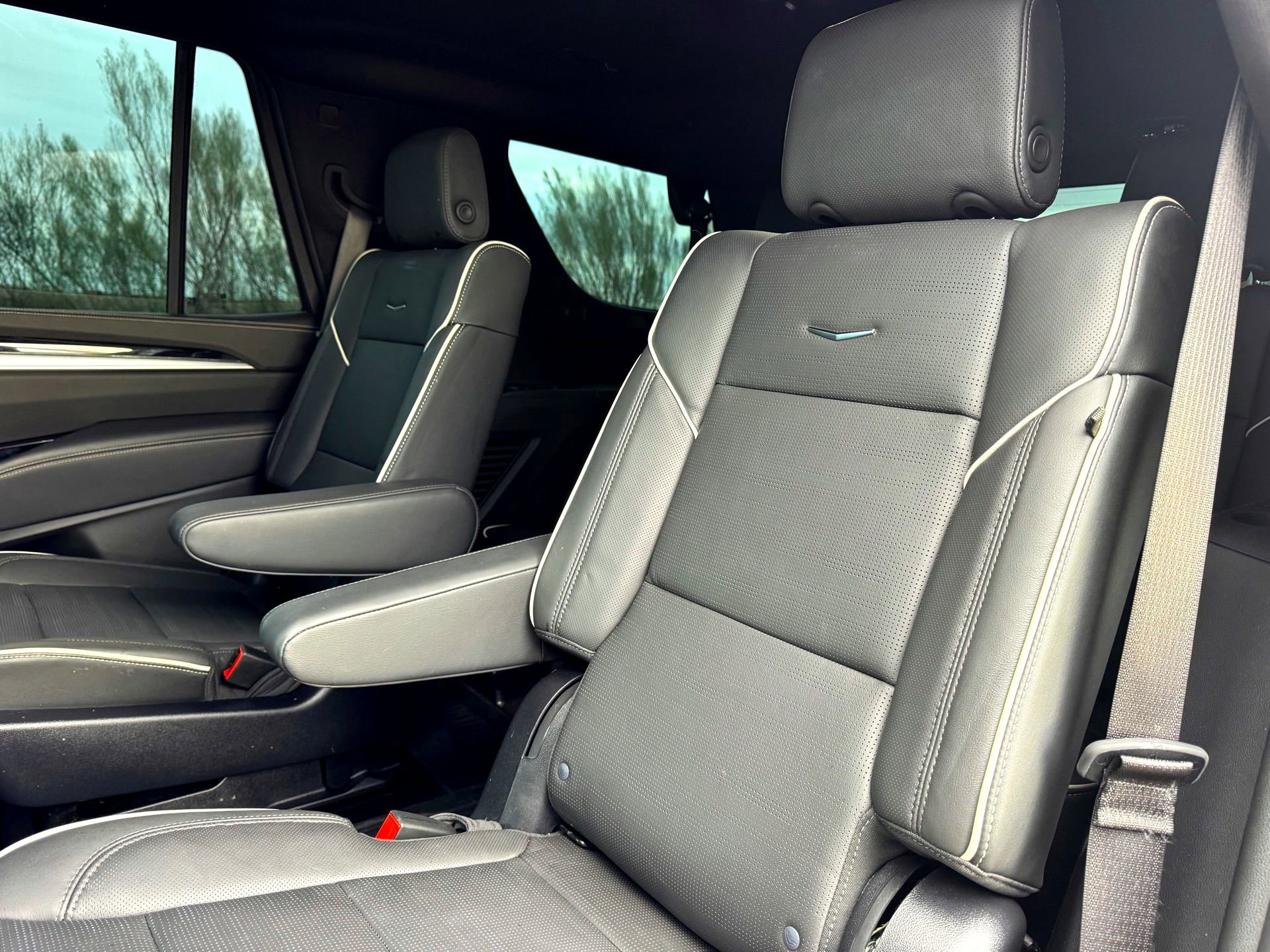 Used 2025 Cadillac Escalade Sport w/ Touring Package image 23