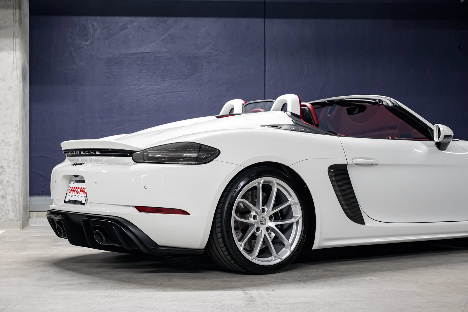 Used 2022 Porsche 718 Boxster Spyder RWD image 31