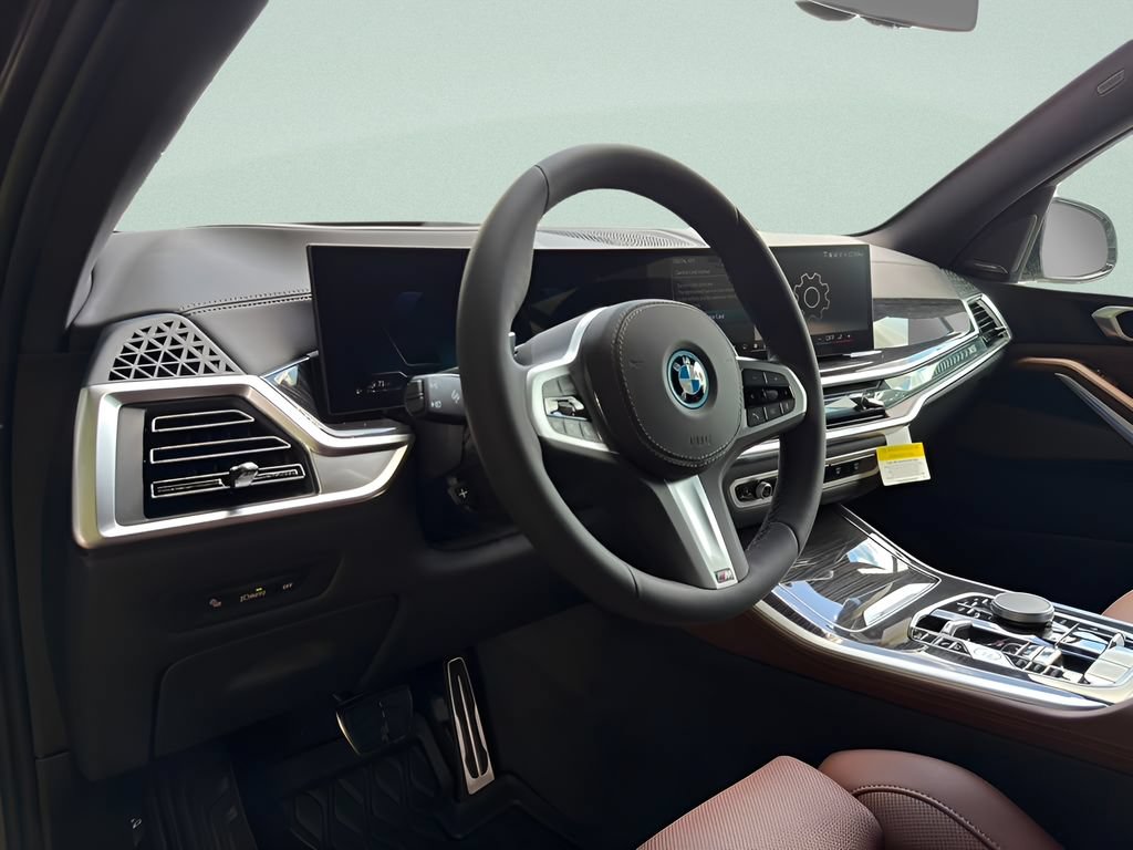 New 2026 BMW X5 xDrive50e w/ M Sport Package AWD/4WD image 9