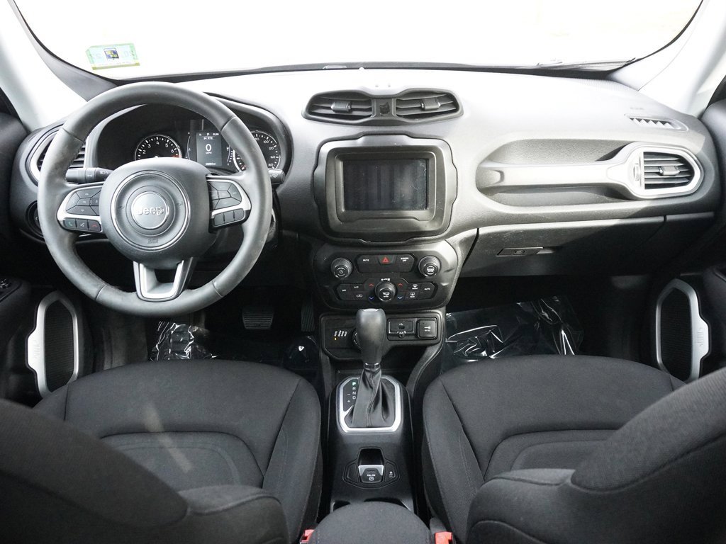 Used 2018 Jeep Renegade Latitude image 31