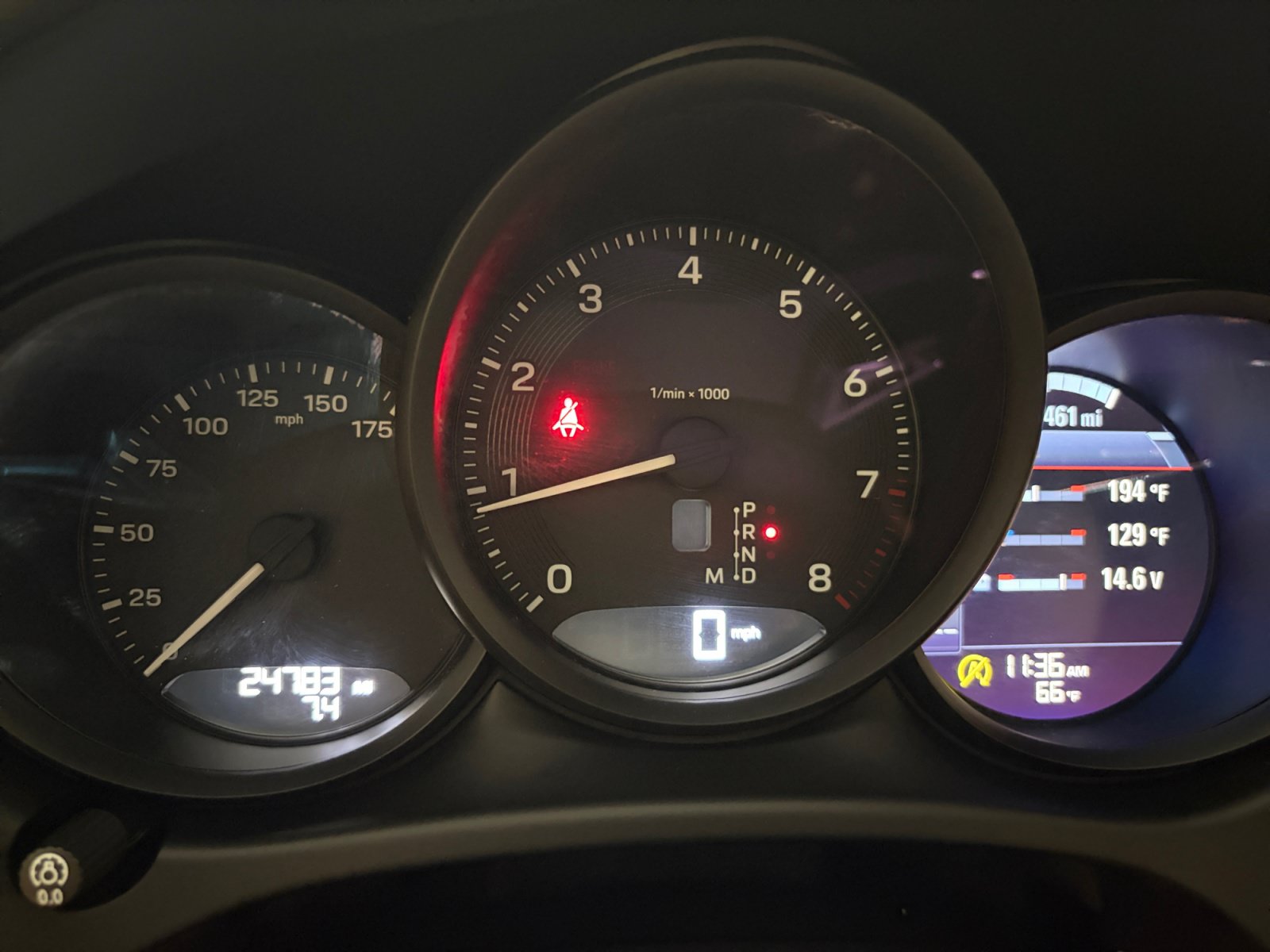 Certified 2023 Porsche Macan Turbo AWD/4WD image 38