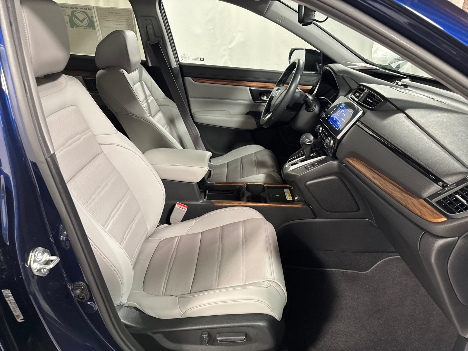 Used 2020 Honda CR-V Touring image 23