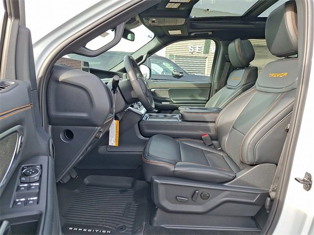 New 2026 Ford Expedition Tremor image 6