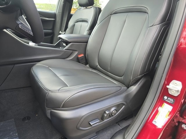 Used 2025 Jeep Grand Cherokee L Limited image 4