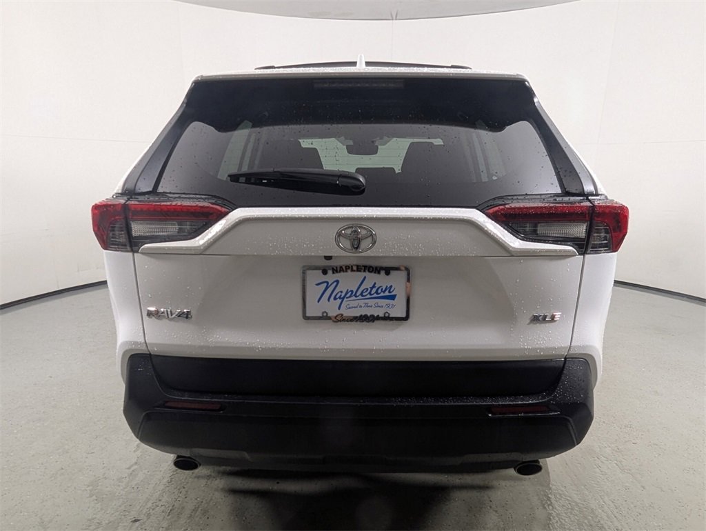 Used 2024 Toyota RAV4 XLE image 6