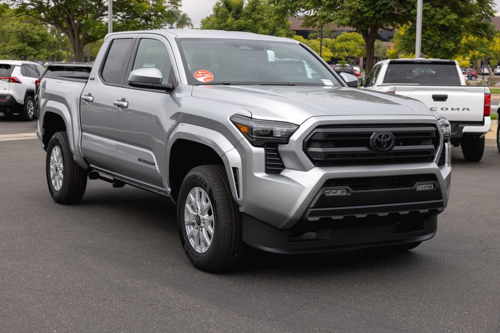 New 2026 Toyota Tacoma SR5 AWD/4WD image 3