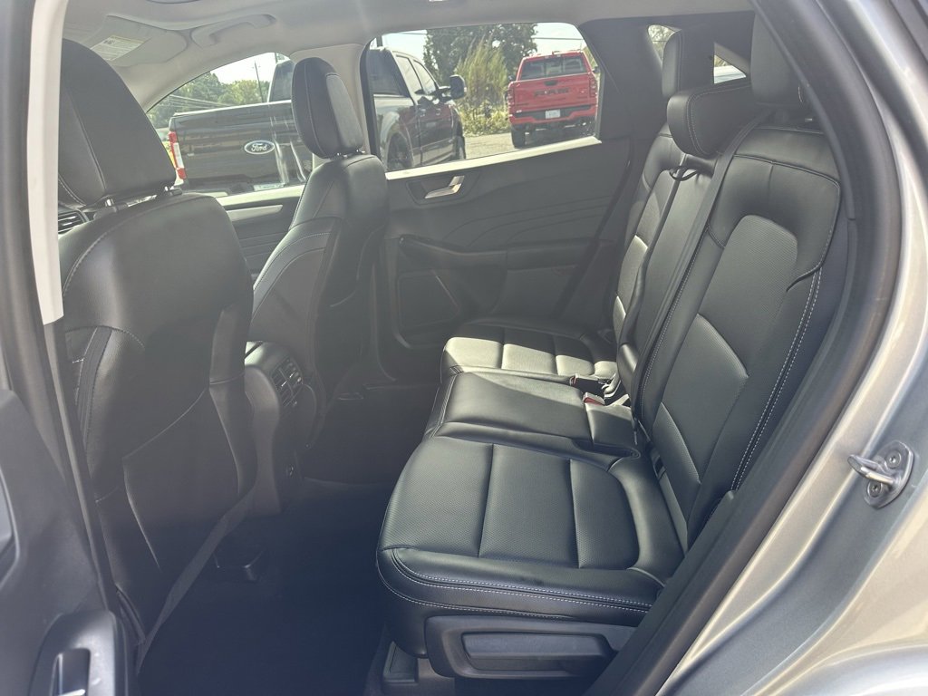 Used 2022 Ford Escape SEL image 21