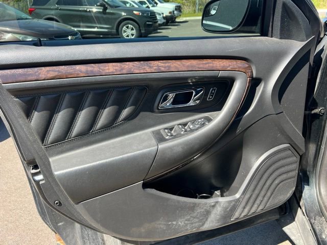 Used 2014 Ford Taurus Limited FWD image 17