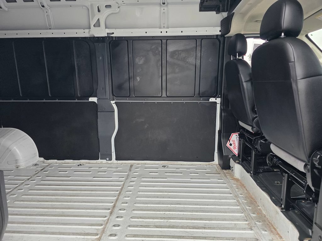 Used 2025 RAM ProMaster 2500 w/ Convenience Group FWD image 19