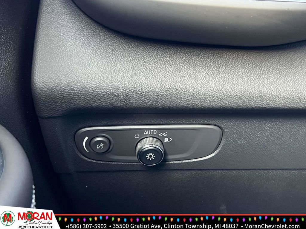 Certified 2023 Buick Envision Preferred w/ Sport Touring Package image 25