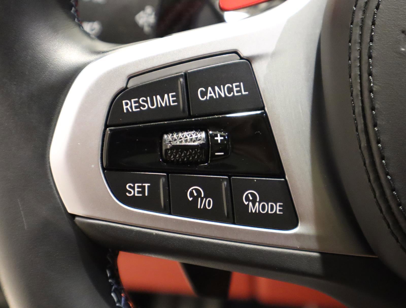 Used 2025 BMW X6 M Competition w/ Executive Package image 30