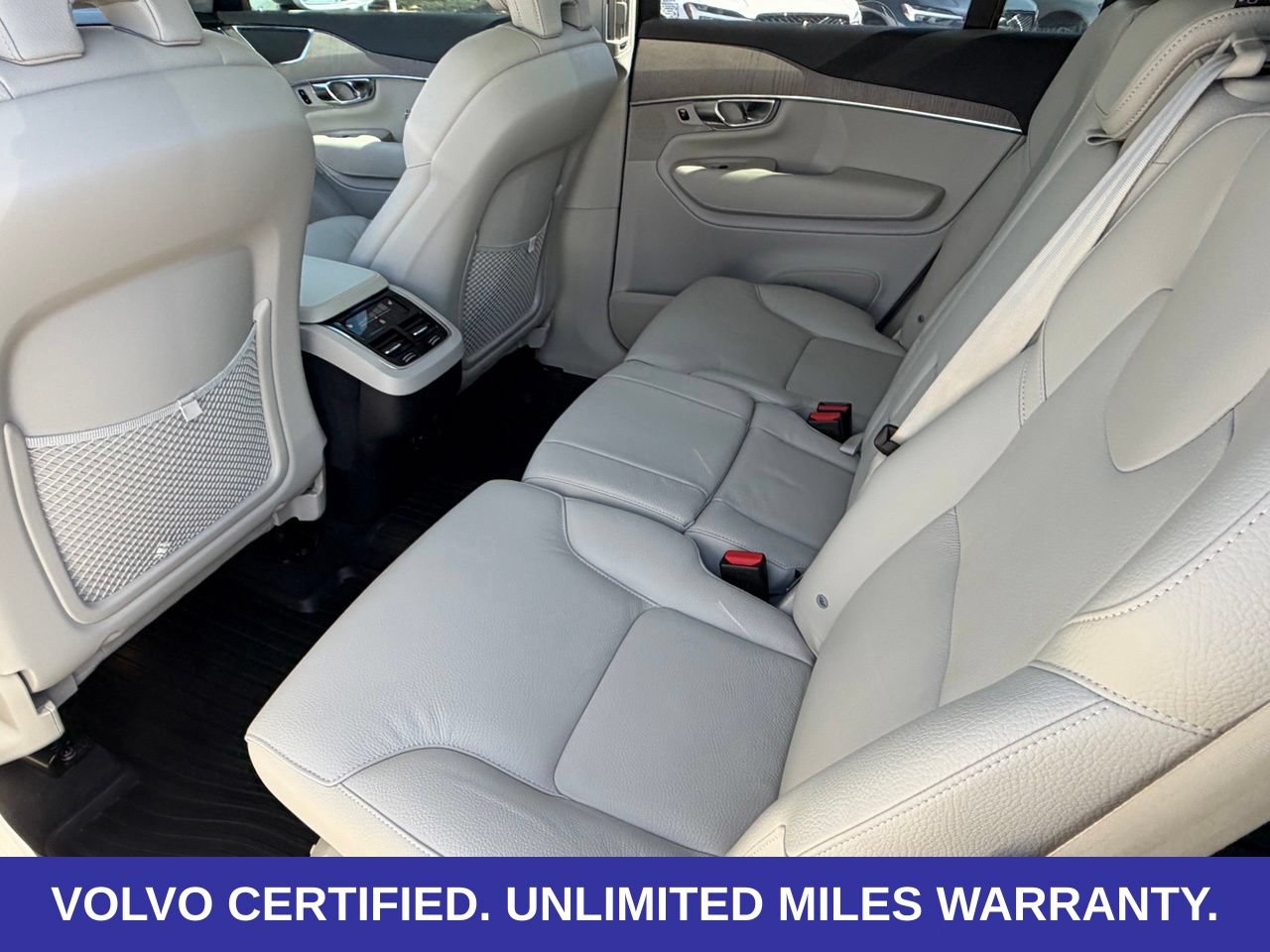 Certified 2025 Volvo XC90 B6 Plus w/ Protection Package Premier AWD/4WD image 34
