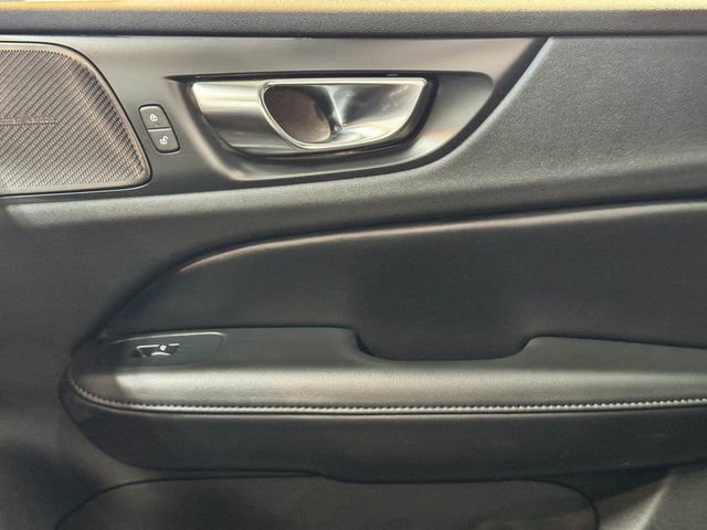 Used 2024 Volvo V60 B5 Cross Country Plus w/ Protection Package Premier image 42