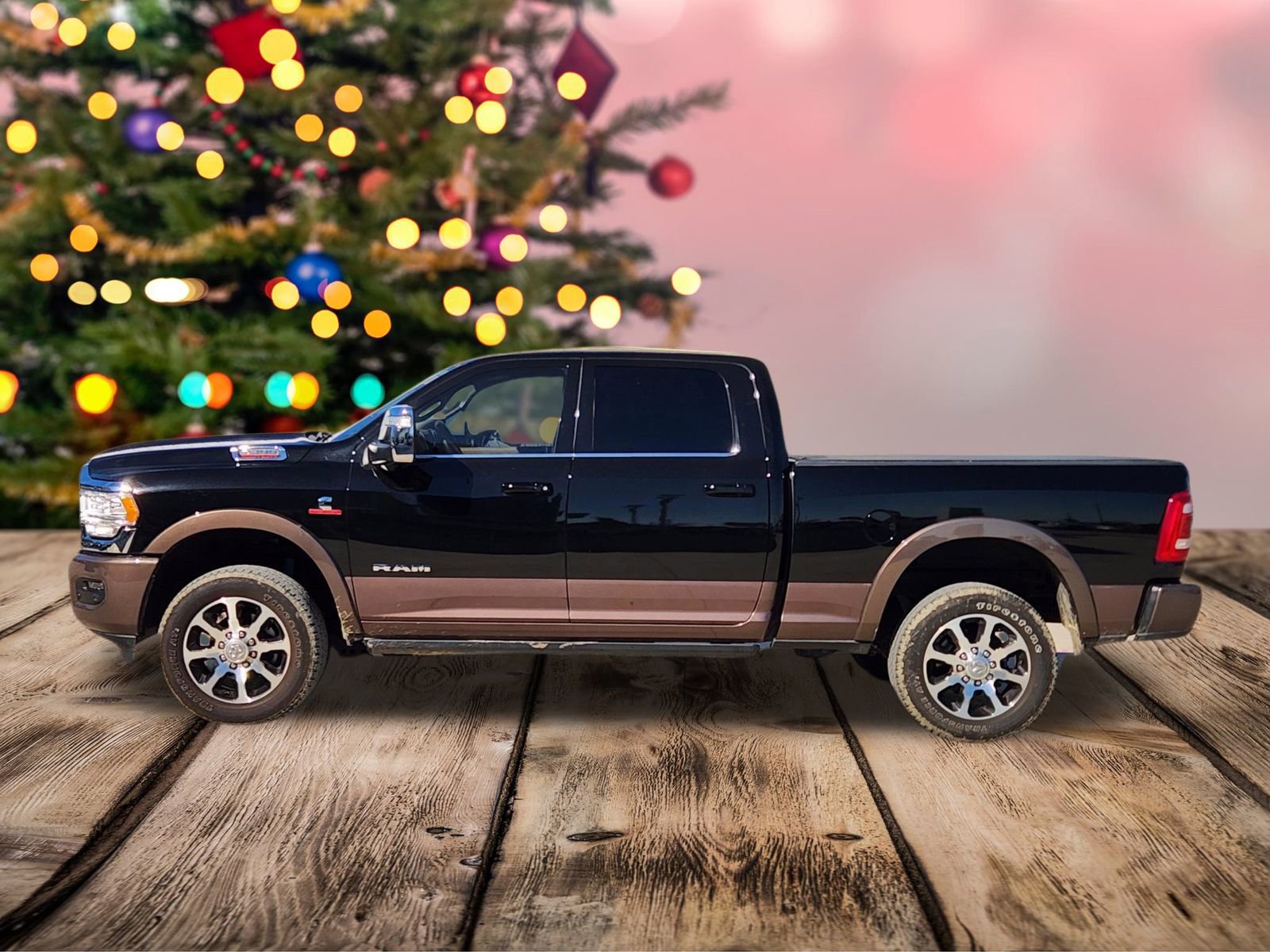 Used 2024 RAM 2500 Limited w/ Towing Technology Group image 3