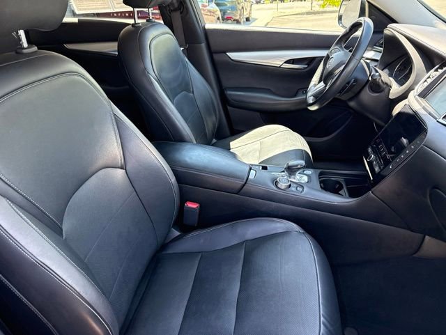 Used 2019 INFINITI QX50 Essential w/ Premium Heat Package AWD/4WD image 14