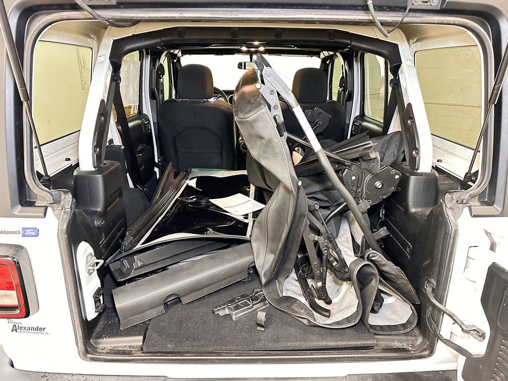 Used 2020 Jeep Wrangler Unlimited Sport S image 15