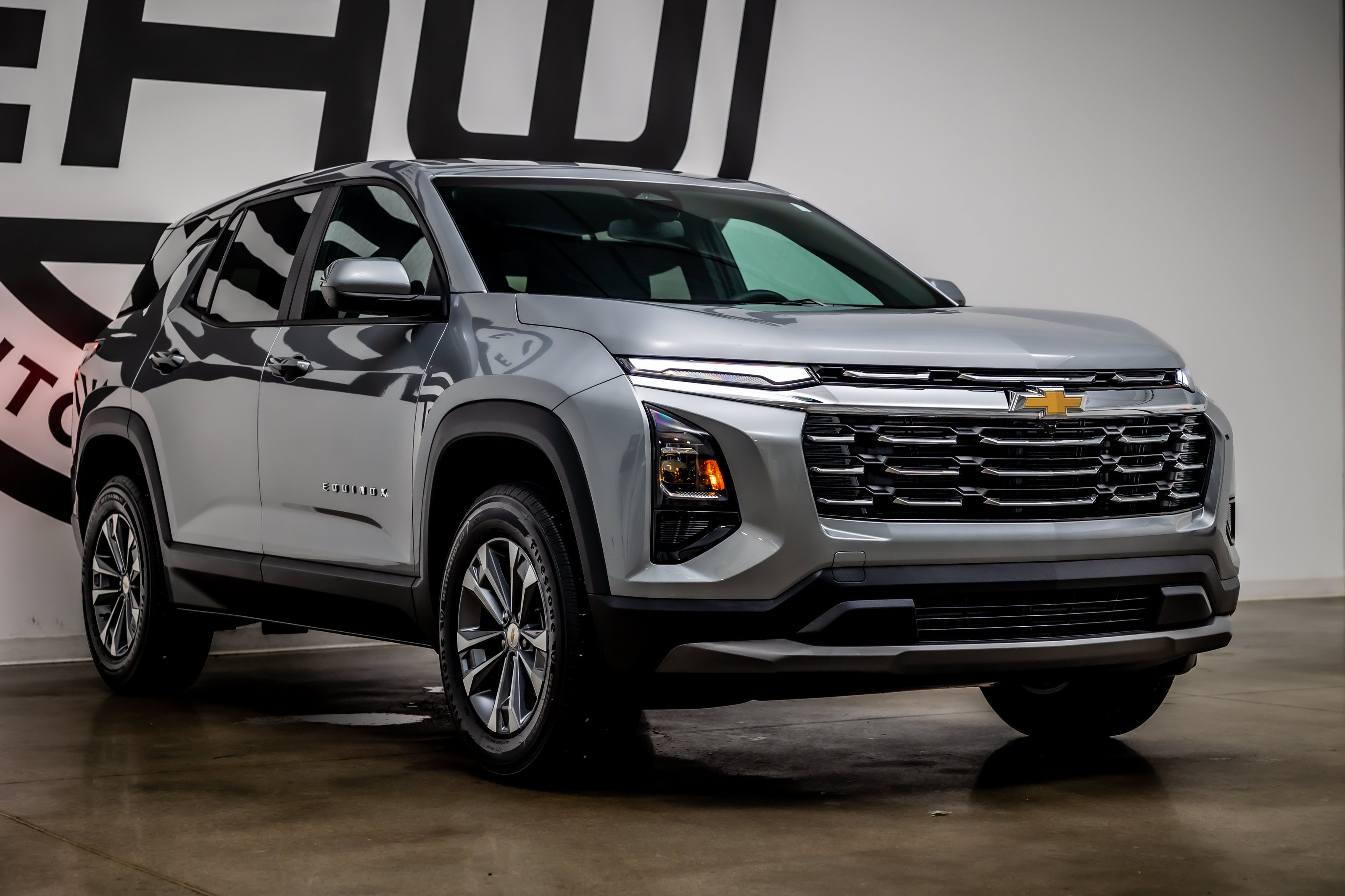 Used 2025 Chevrolet Equinox LT FWD image 24