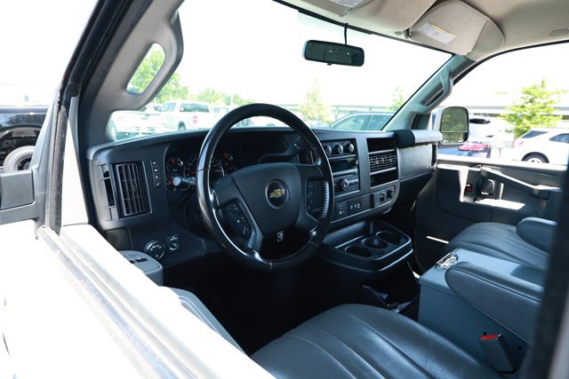 Used 2021 Chevrolet Express 2500 w/ Communications Package RWD image 23