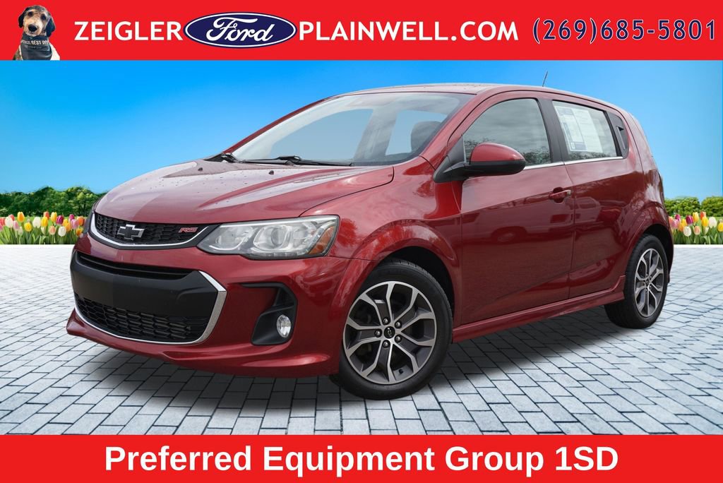 Used 2020 Chevrolet Sonic LT w/ Convenience Package FWD image 1
