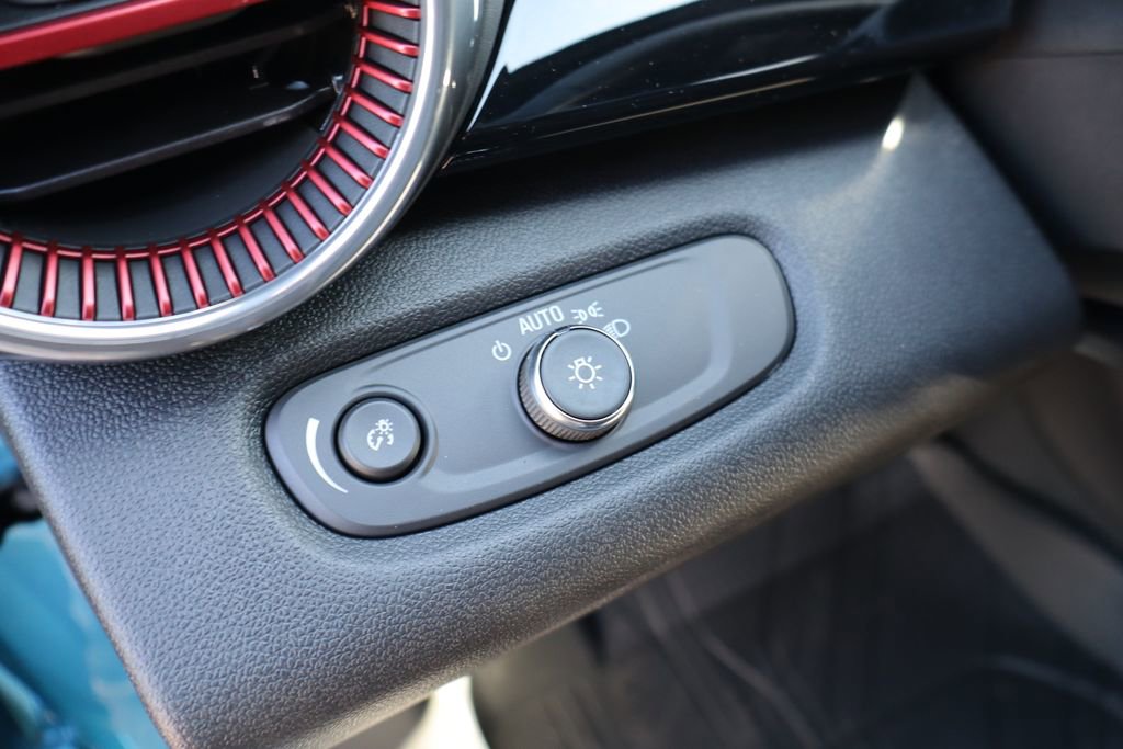 New 2026 Chevrolet Trax RS w/ Sunroof Package image 11