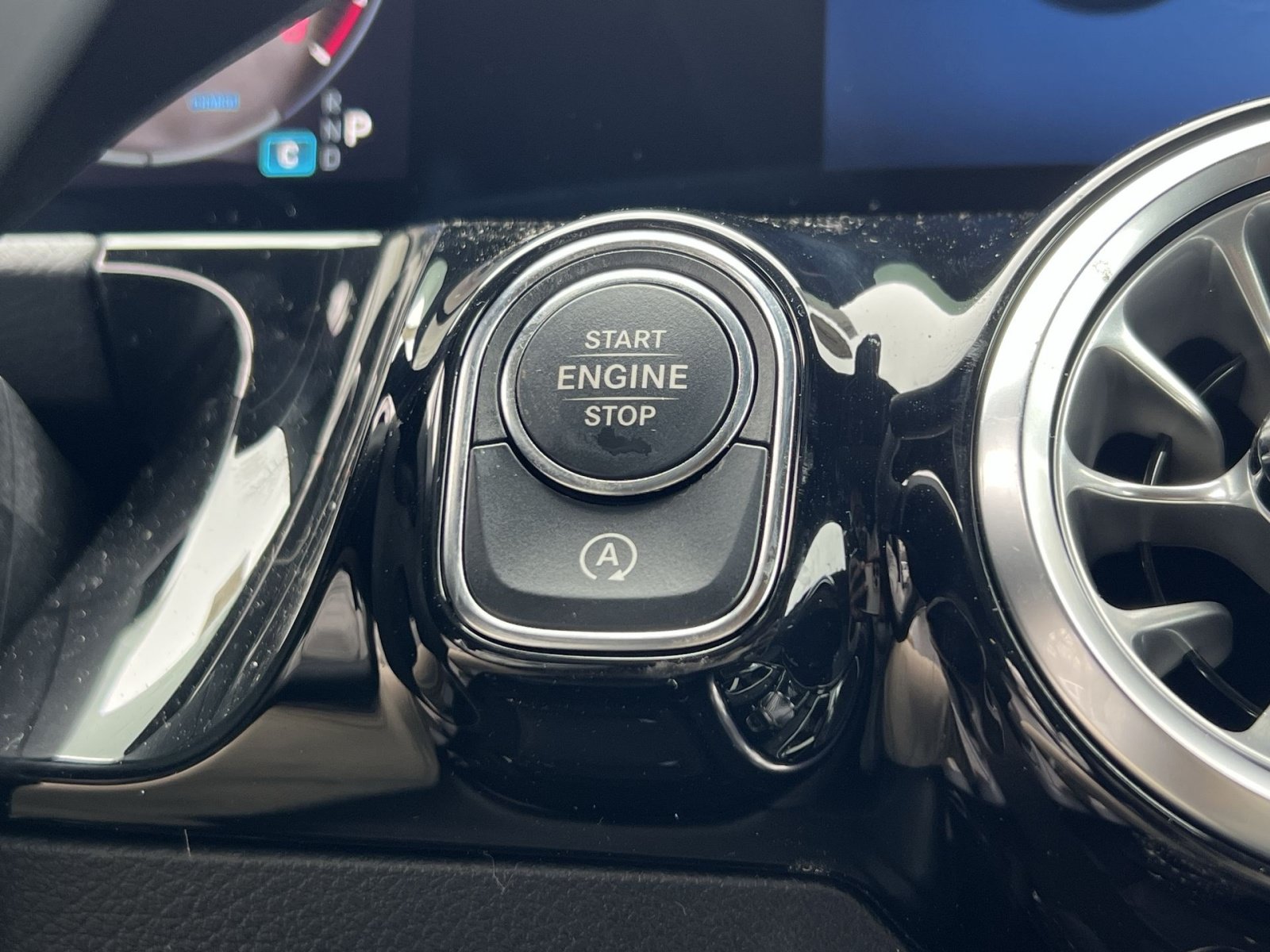 Used 2026 Mercedes-Benz GLA 250 4MATIC image 31