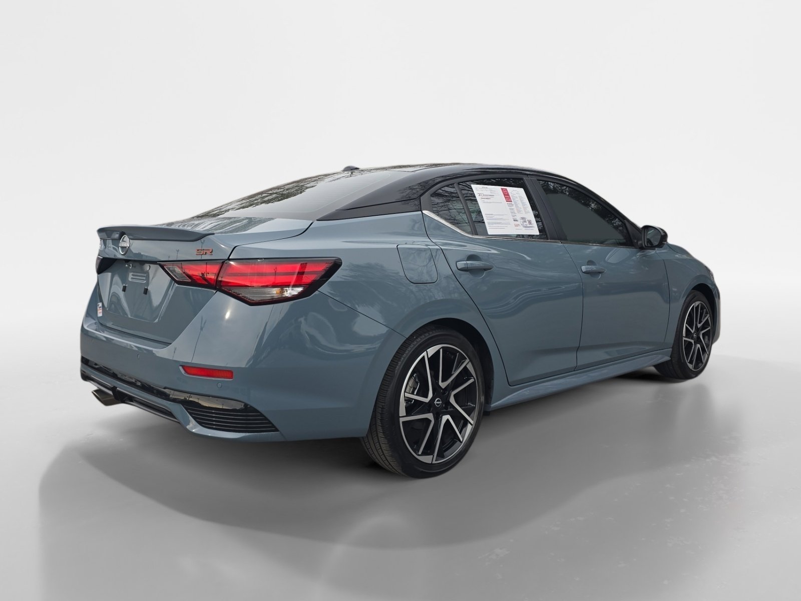 Certified 2025 Nissan Sentra SR w/ SR Premium Package image 5