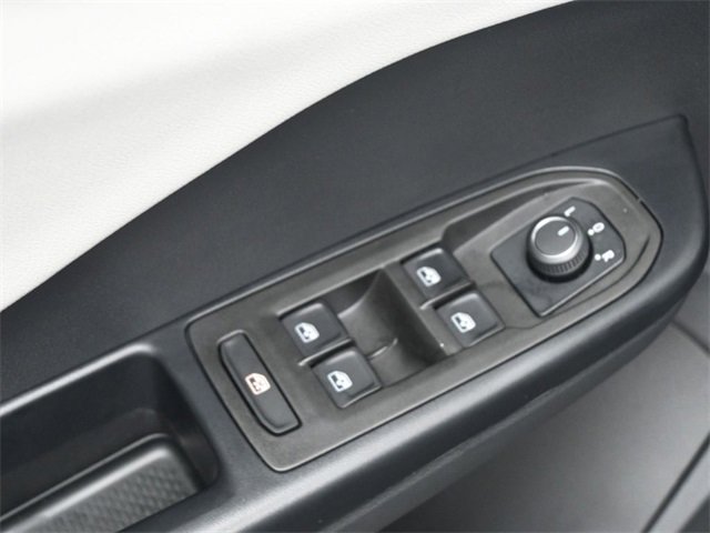 New 2025 Volkswagen Taos S image 13