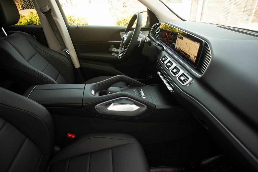 Used 2025 Mercedes-Benz GLE 350 4MATIC image 34