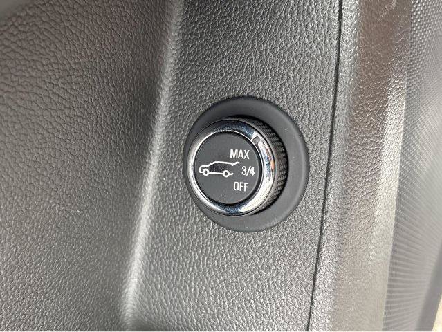 Used 2023 Chevrolet Traverse LT w/ LPO, Floor Liner Package AWD/4WD image 31