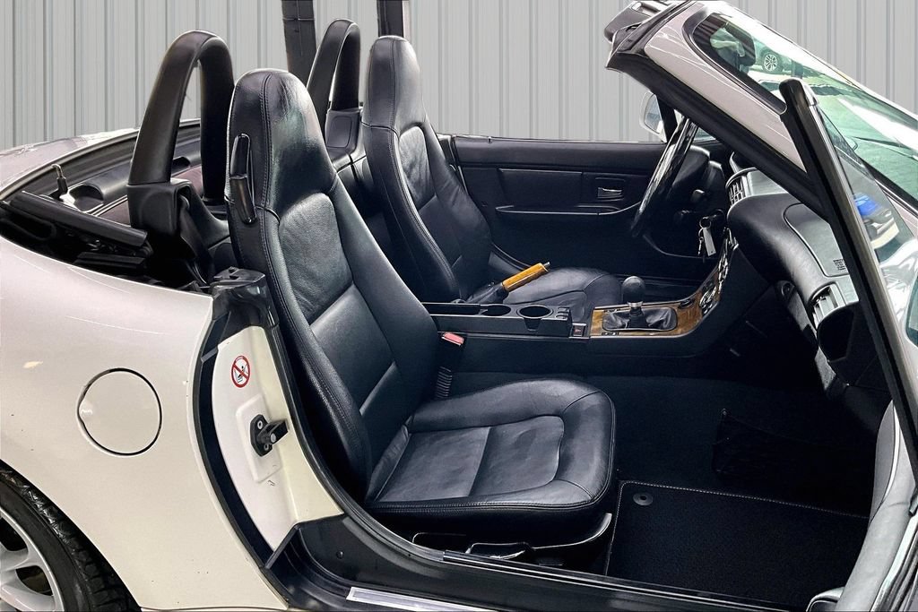 Used 2001 BMW Z3 3.0i RWD image 24