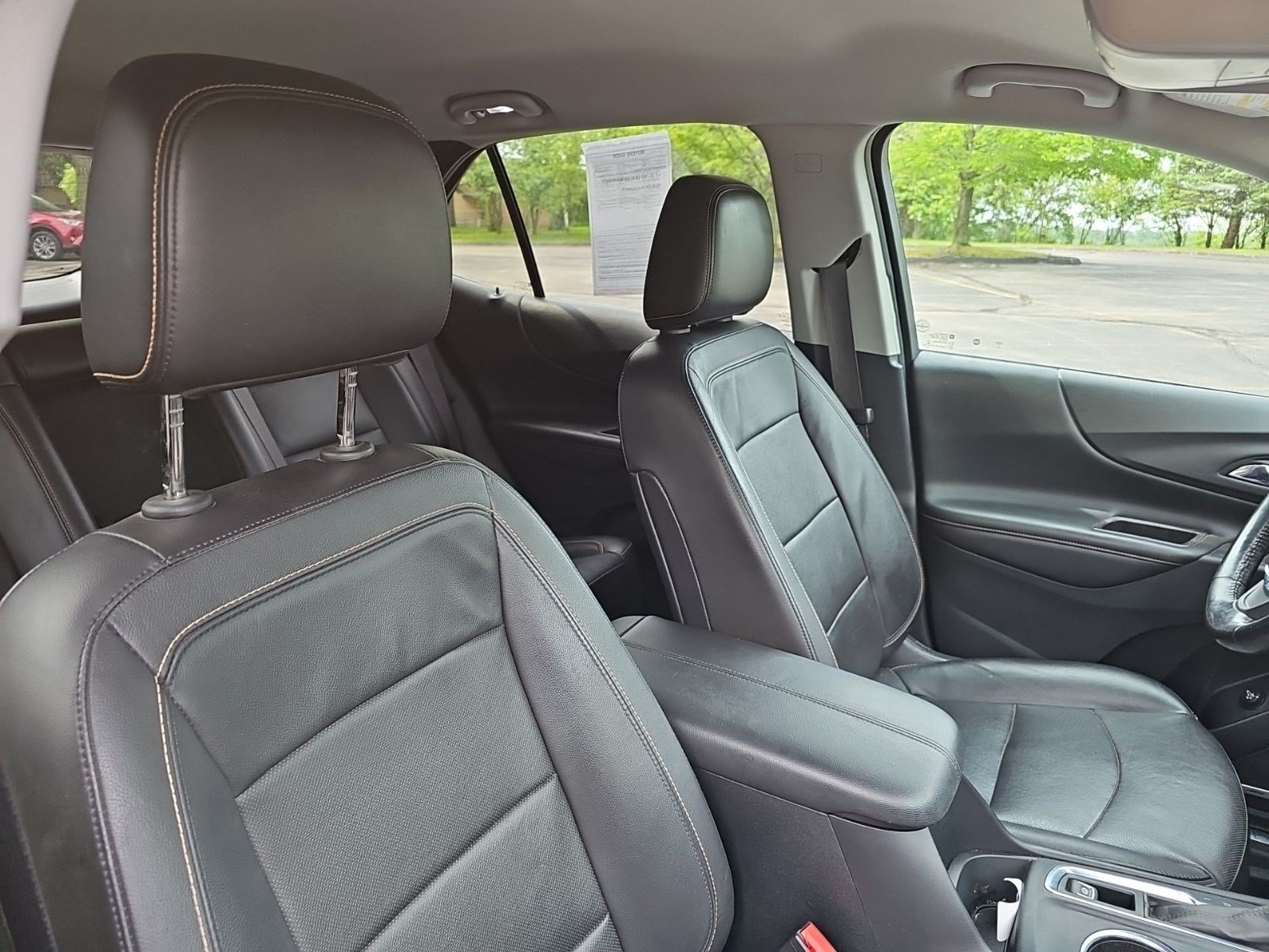Used 2020 Chevrolet Equinox Premier AWD/4WD image 11