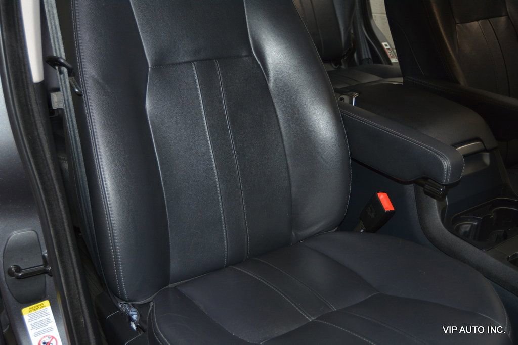 Used 2016 Land Rover LR4 HSE image 16