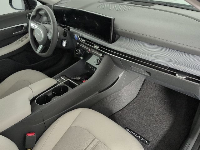 New 2026 Hyundai Sonata SEL FWD image 10