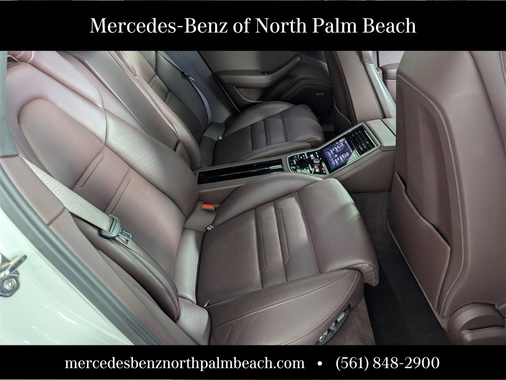 Used 2018 Porsche Panamera 4S image 30