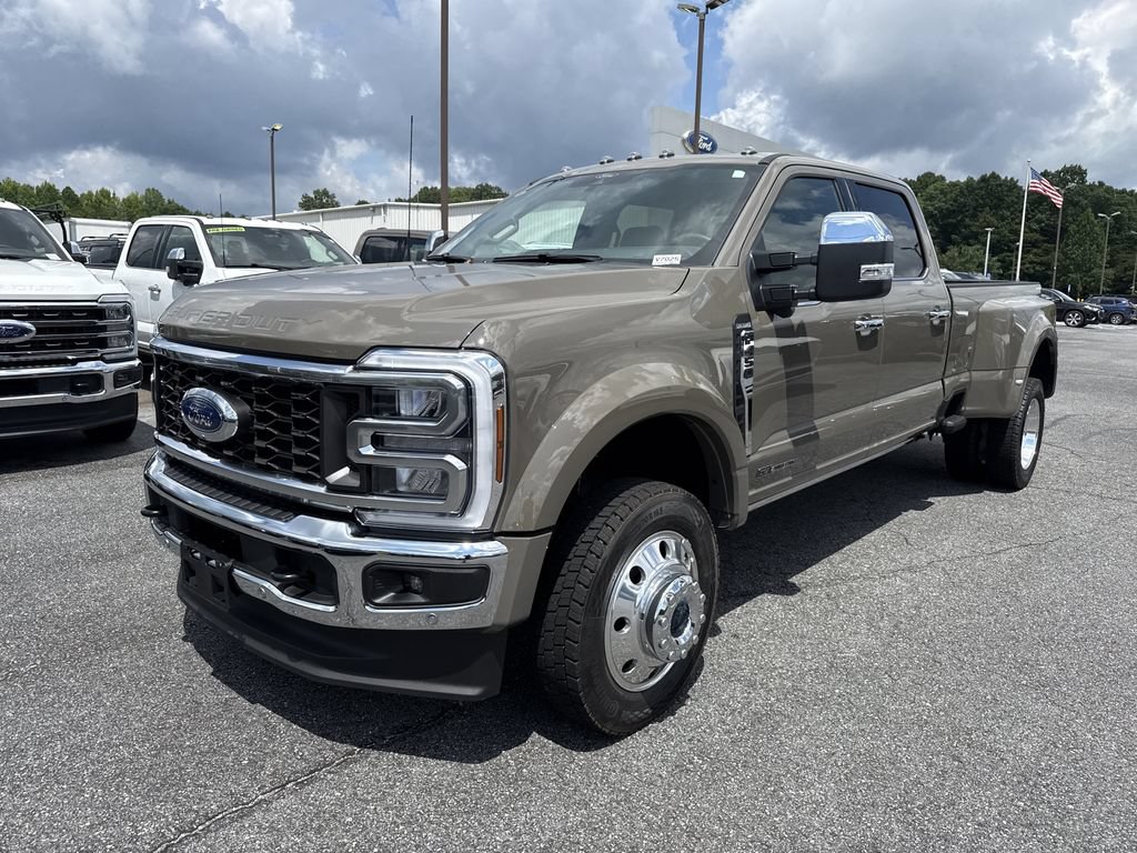 Used 2026 Ford F450 King Ranch w/ Chrome Package AWD/4WD image 3