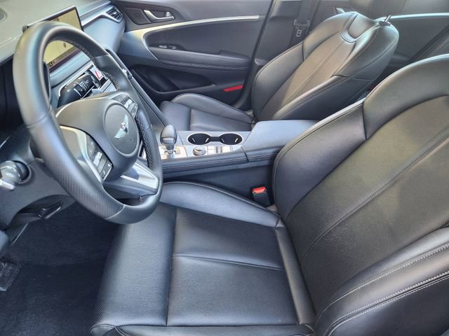 Used 2023 Genesis G70 2.0T image 8