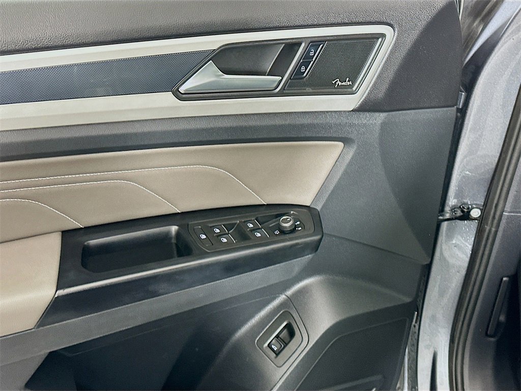 Used 2021 Volkswagen Atlas SEL Premium image 18