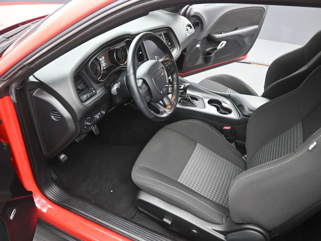 Used 2023 Dodge Challenger R/T image 9