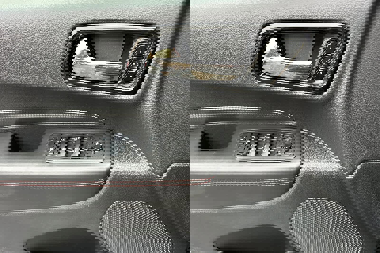 Used 2024 Dodge Durango GT image 12