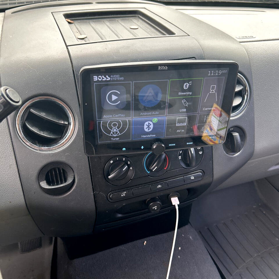 Used 2005 Ford F150 XLT image 11