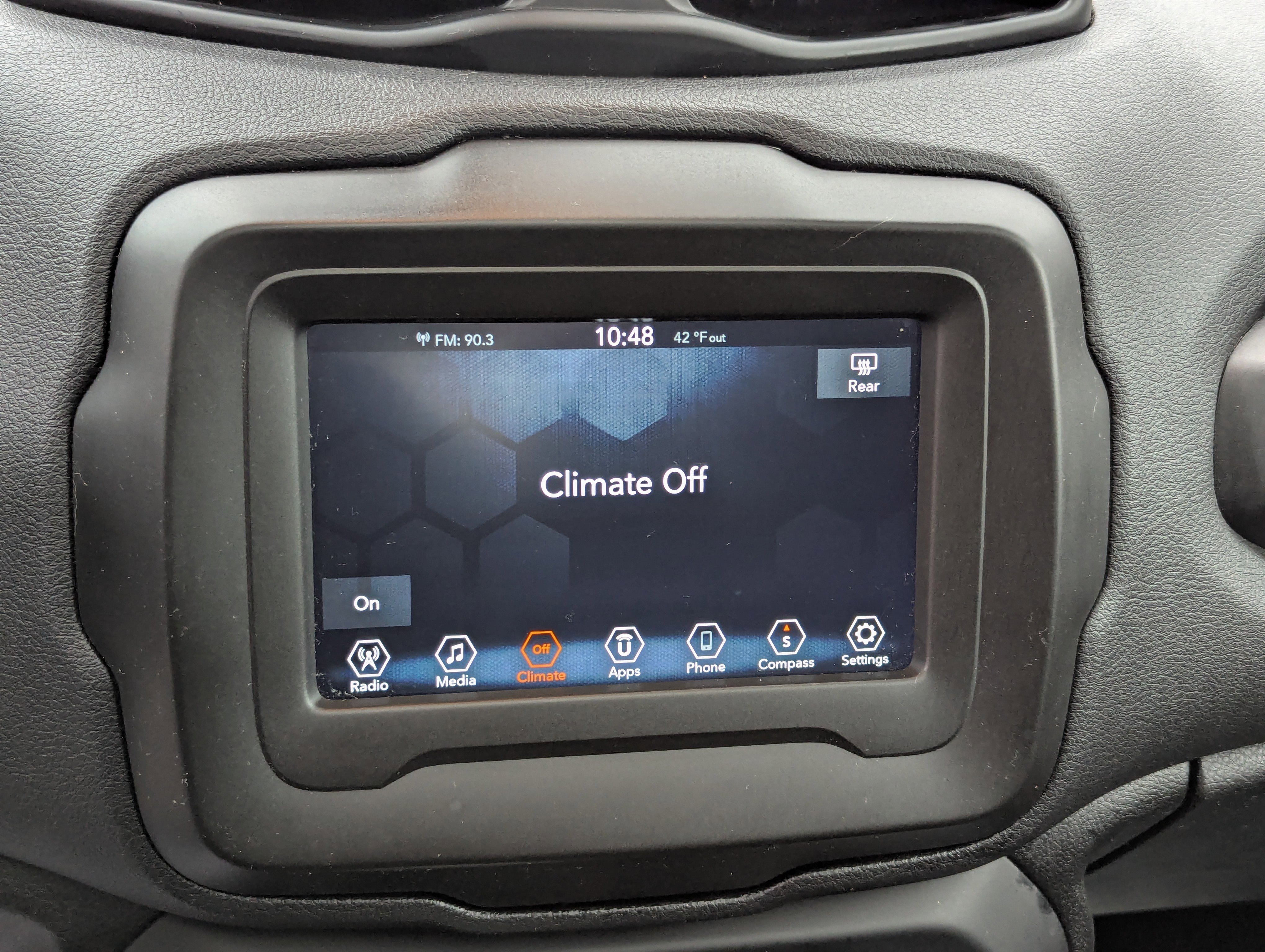 Used 2020 Jeep Renegade Latitude w/ Popular Equipment Group image 21