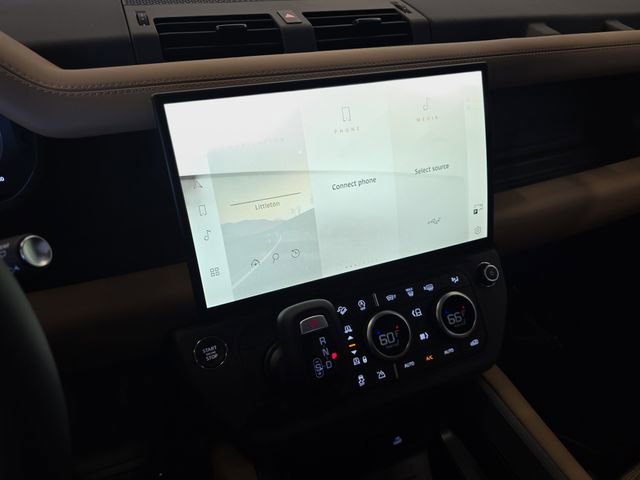 New 2026 Land Rover Defender 110 X-Dynamic SE image 15