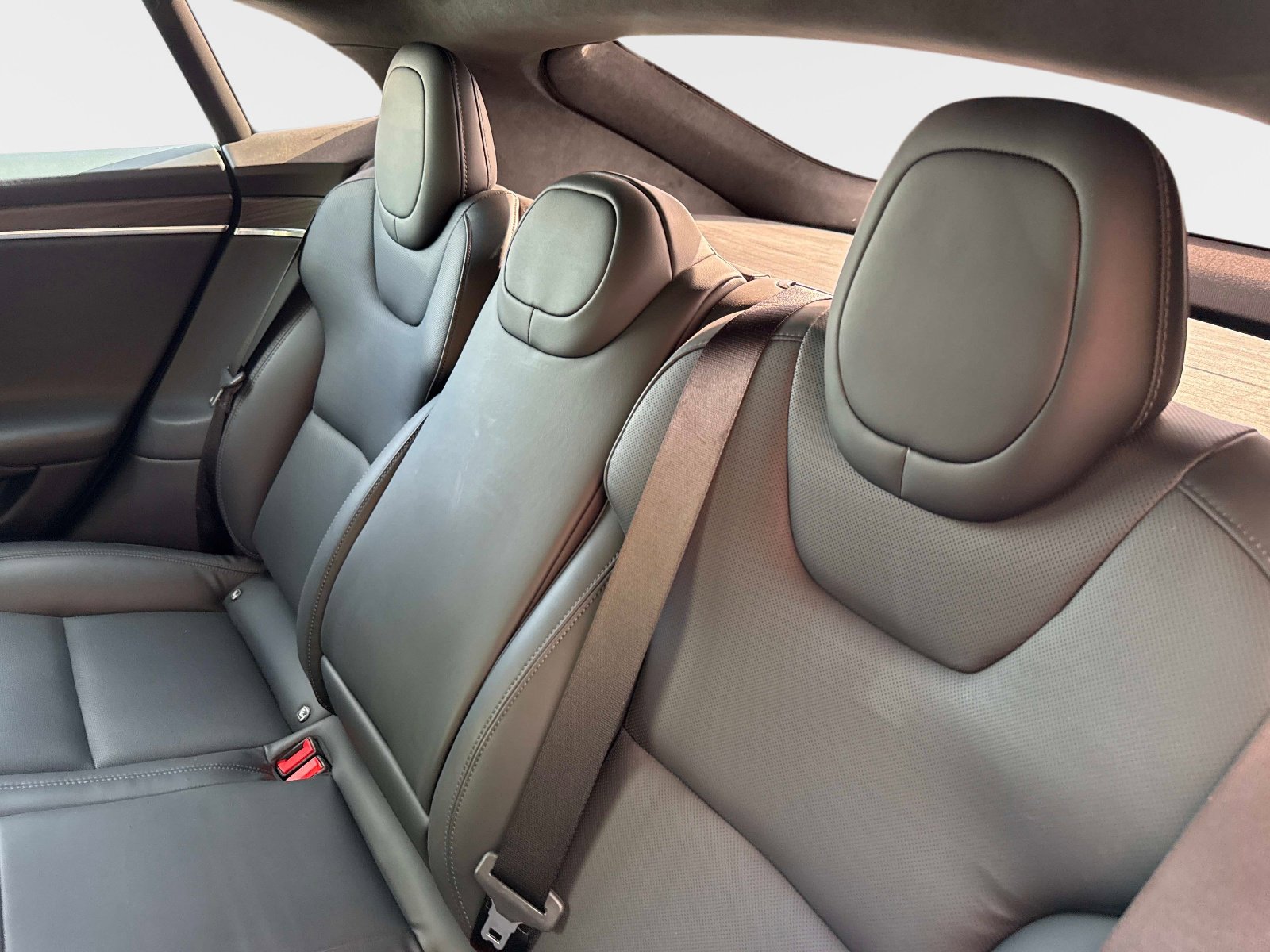 Used 2023 Tesla Model S image 31