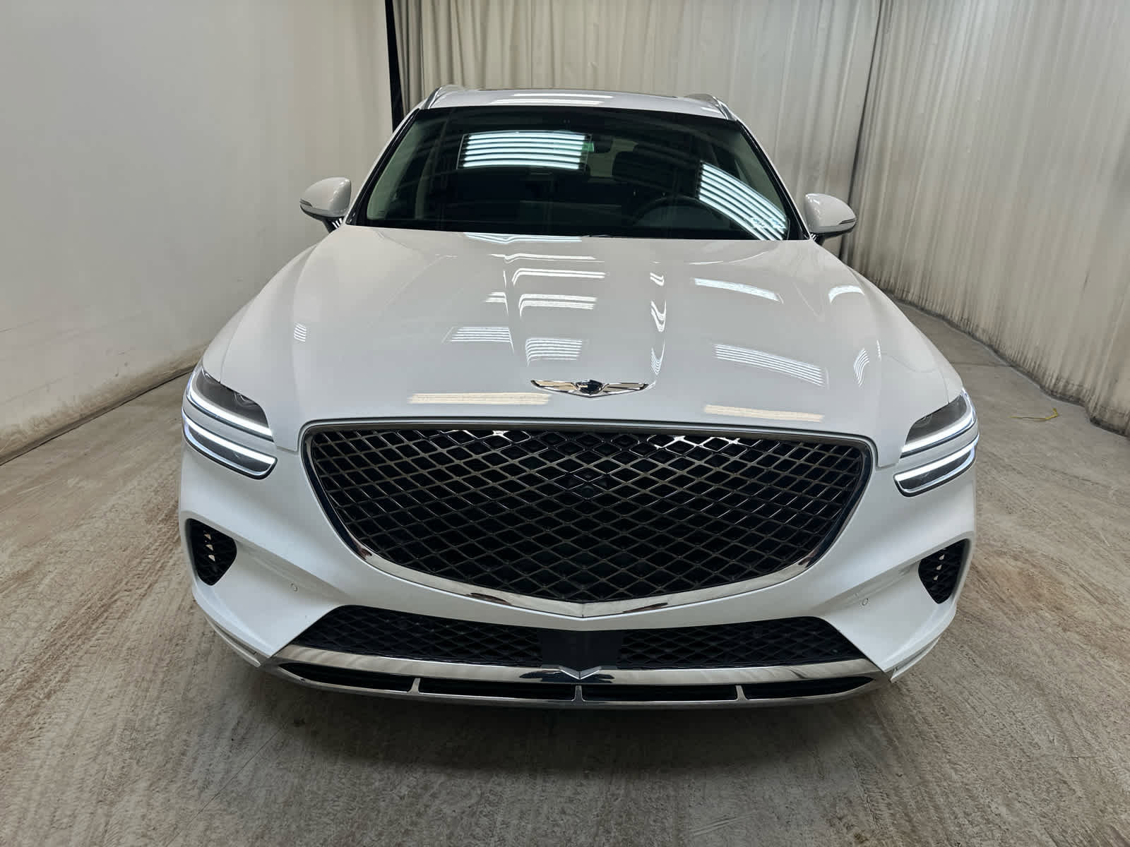 Used 2024 Genesis GV70 2.5T Advanced w/ Advanced Package image 7