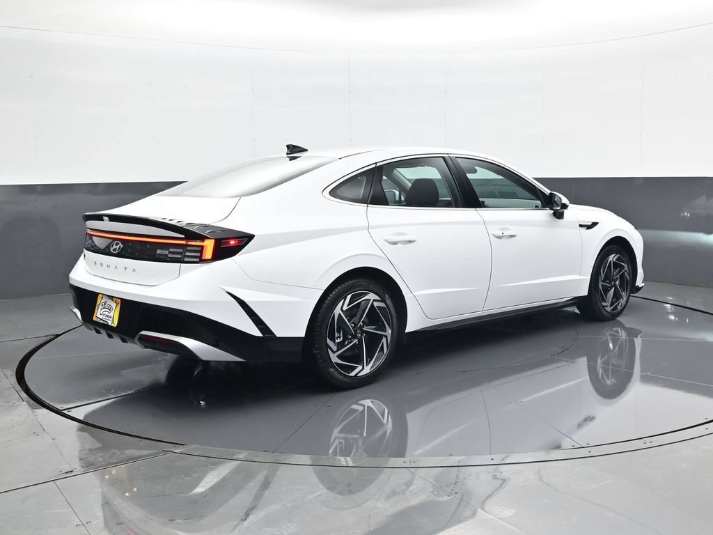 New 2026 Hyundai Sonata SEL FWD image 5
