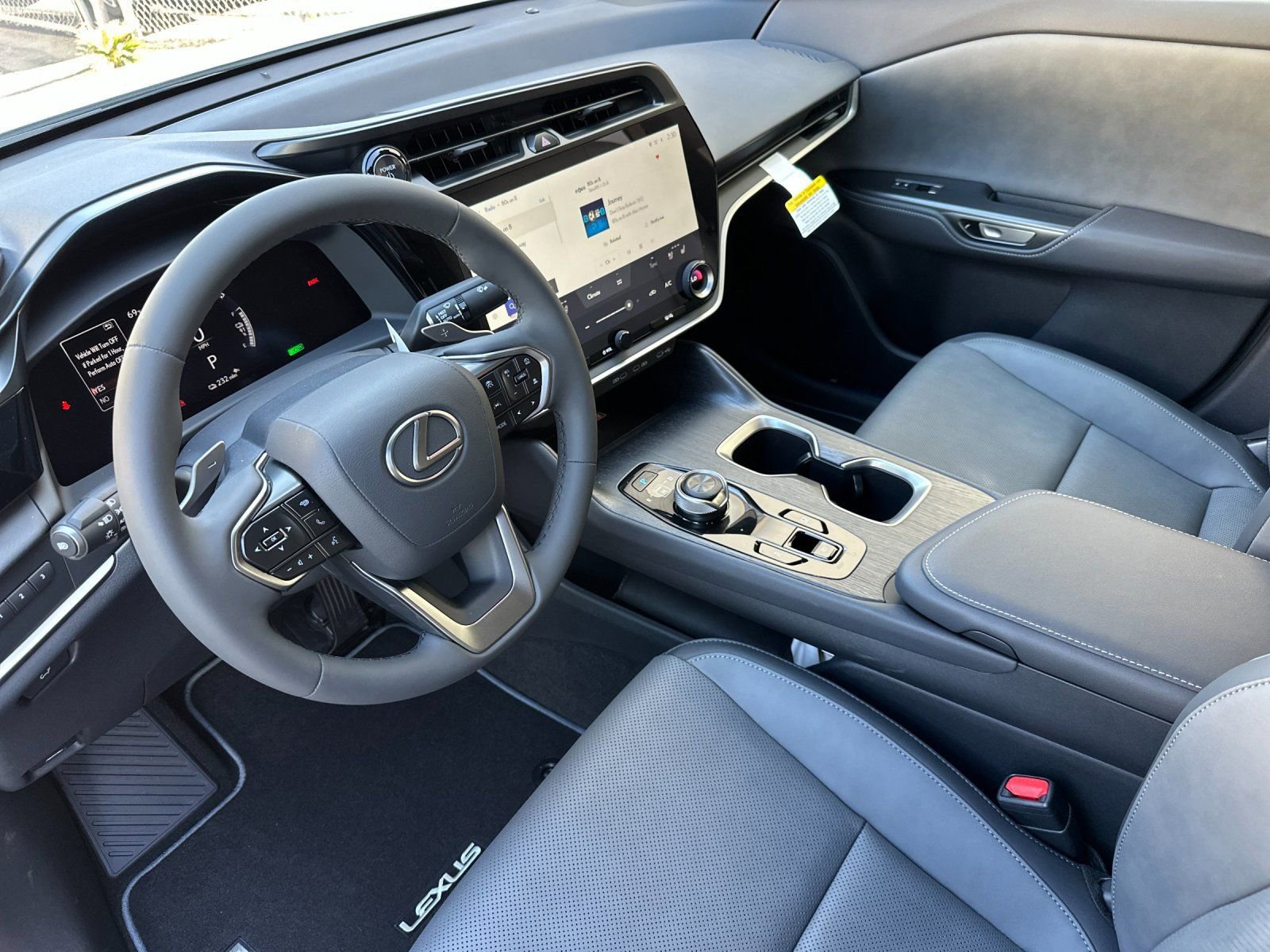 Used 2026 Lexus RZ 350e 2WD w/ Accessory Package (K3) image 10