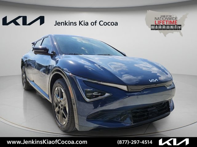 New 2026 Kia EV6 Wind RWD image 2